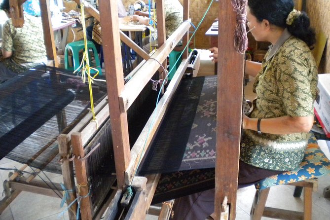 2 Days Best of Bali Famous Tour Packages - Day Two: Royal Temples, Lake Views, and Tanah Lot Sunset