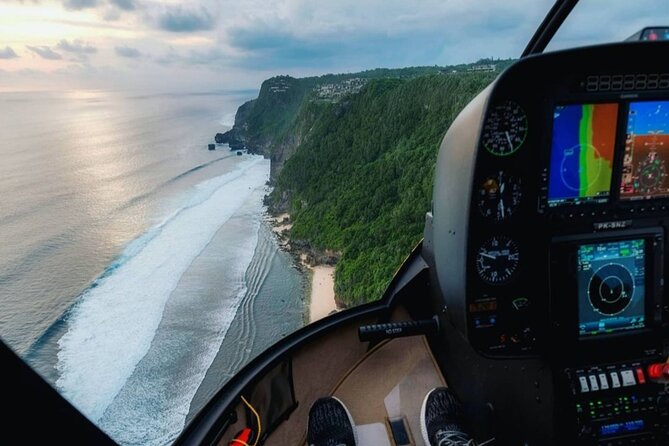 Above the Island of Gods Helicopter Tour - Melasti Beach and the turquoise coastline