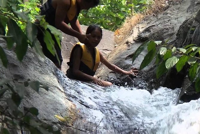 Aling-aling Waterfall tours - Aling-Aling Waterfall: Jumps, Sliding, and Cold Water