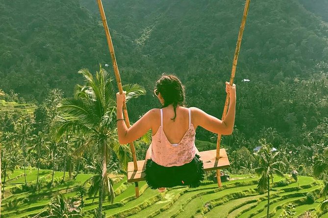 All inclusive Bali Sekumpul Waterfalls Trekking Tour - Fiji Waterfall brings more water play