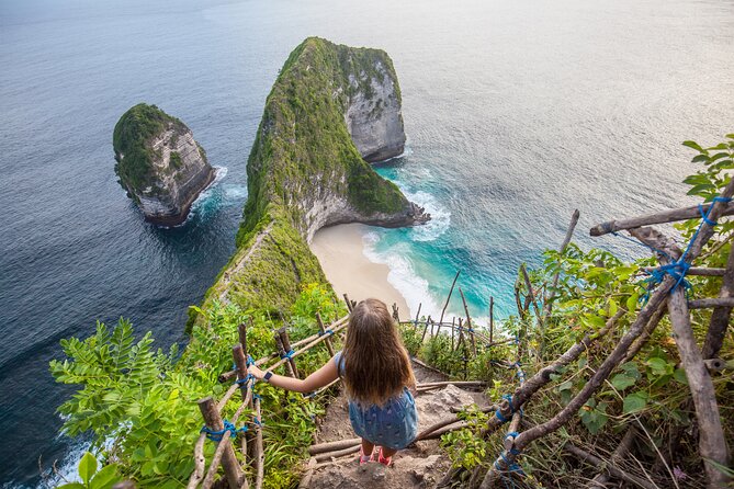 All Inclusive Nusa Penida Private Tour - Broken Beach and the circular cliff opening