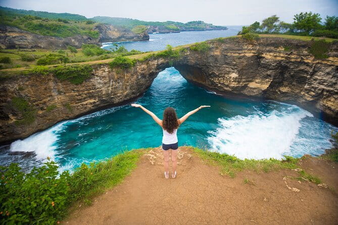 All-Inclusive Nusa Penida Tour - Broken Beach and Angel’s Billabong: dramatic rock and clear water