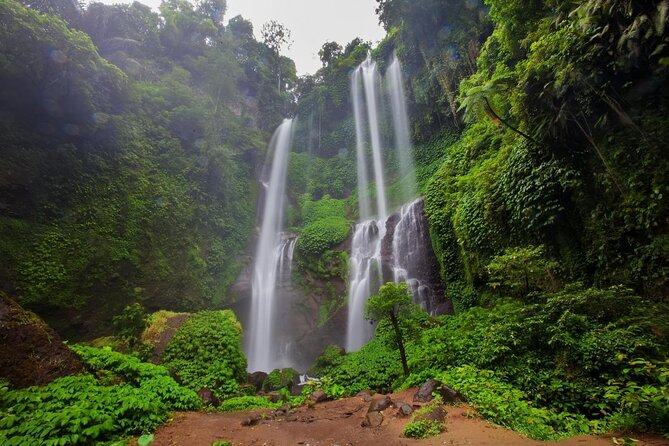 All Inclusive Sekumpul Waterfall Trekking , Handara Gate & Temple - The important details at a glance