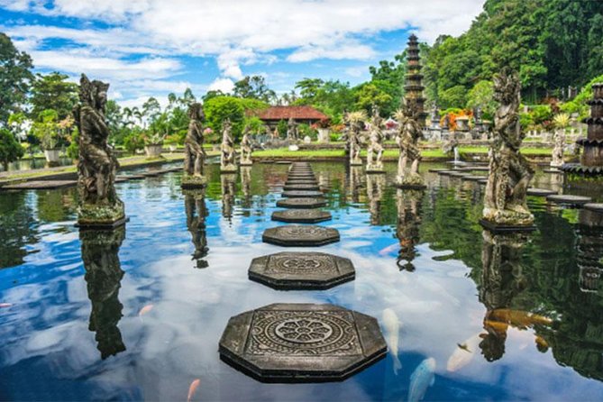 Amazing Private Tour: Lempuyang temple, Tirta gangga, Tukad cepung waterfall - Tukad Cepung Waterfall through the rock opening