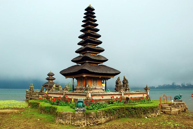 Amazing Private Tours: Dolphins Lovina and Gitgit Waterfall include Lunch - The Main Drawback: A Very Long Bali Day