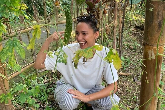 Authentic Balinese Cooking Class with Jewelry Making Class - A full day that links food, home life, and craft