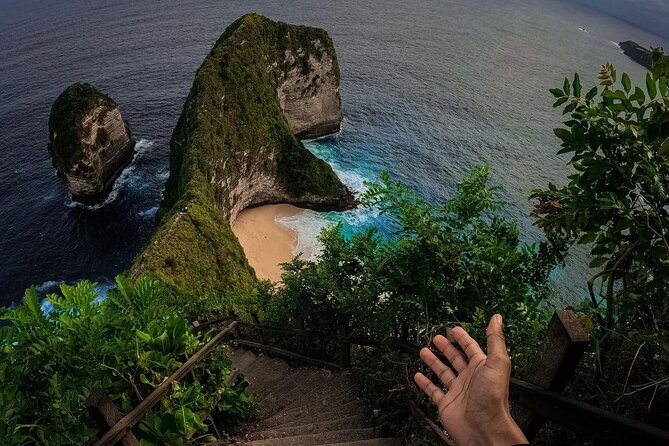 Bali 3 Days Private Tour-Bali Highlight - Day 2: East Bali’s temples, gardens, village, and bat cave