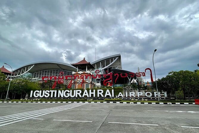Bali airport transfer check in or check out Ubud area - Staying Inside The Four-Kilometer Ubud Area