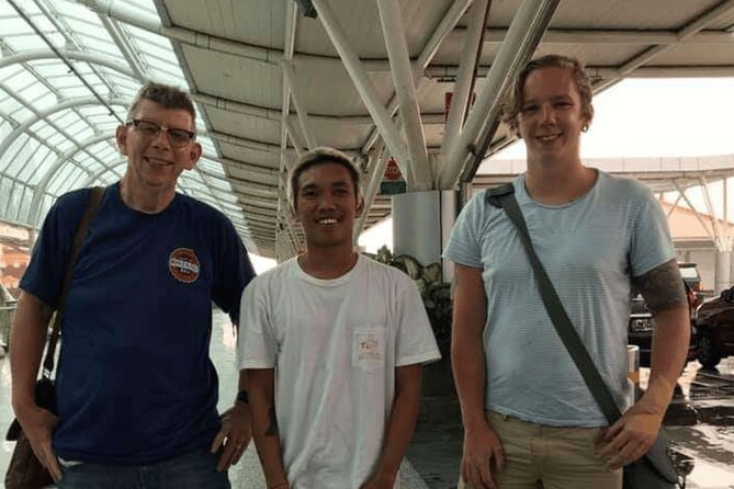 Bali Airport Transfers Convenient Pickup to Popular Areas - What the driver service adds