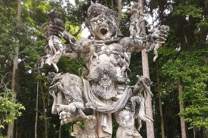 Bali Arts shopping with temples-waterfall visit. - Batuan Temple and the meaning of temple dress