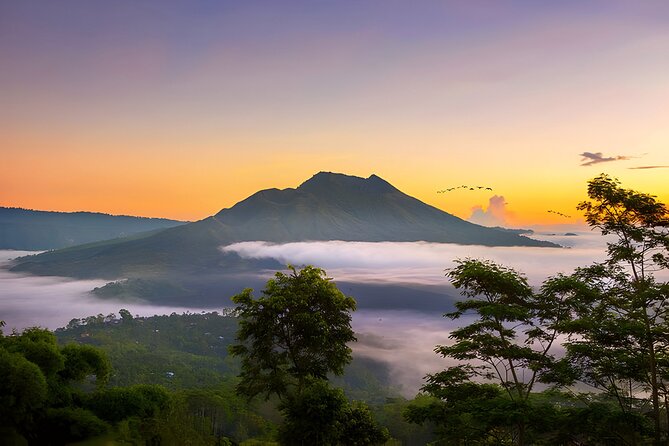 Bali: Barong Dance, Rice Terrace, Volcano, Temple, Waterfall Tour - Batubulan opens the day with Barong and Kris Dance