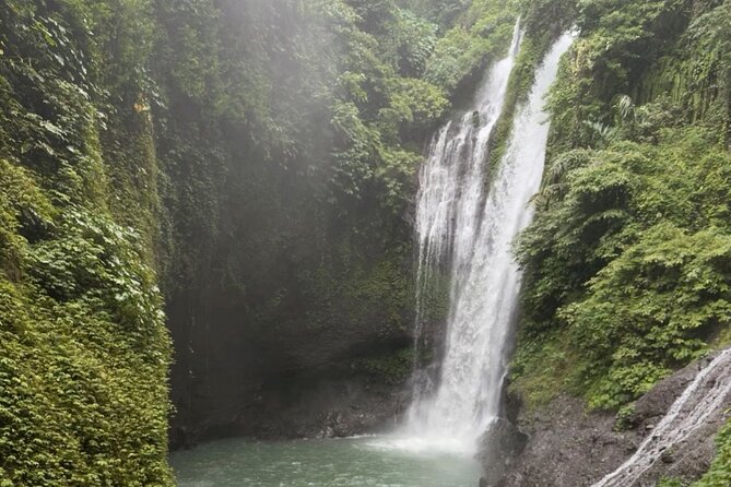 Bali Beach Horse Riding combo with waterfall All Inclusive - Guides make the difference