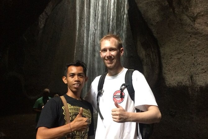 Bali best waterfall - Kanto Lampo and its wide rock cascade