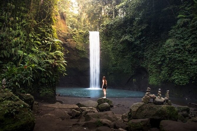 Bali Blue Lagoon Snorkeling with Private Transfer & Lunch - Lunch at Topi Inn Restaurant