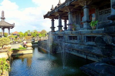 Bali Car-Charter: Half Day Denpasar City Tour