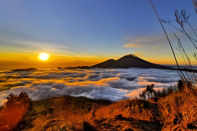 Bali Car Charter with English Speaking Driver - Ulun Danu Bratan in cool Bedugul