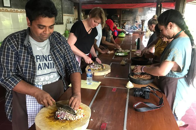 Bali Cooking Class Experience with All Inclusive - Making Balinese offerings