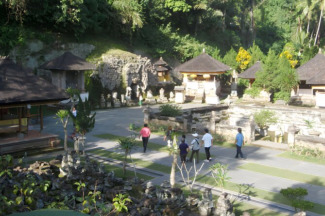 Bali Cycling and Ubud Waterfall Tour - Ubud Palace in the heart of town