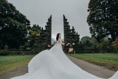 Bali Flying Dress VIP Ubud Photoshoot (Private with Professional Photographer)