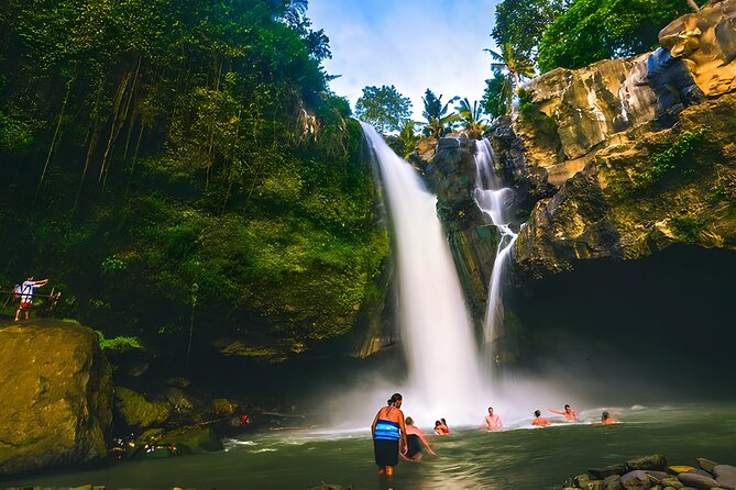 Bali Full-Day Car Charter: Ubud and Kintamani Volcano Trip - Tegenungan Waterfall and the first hour
