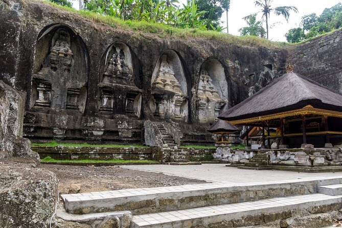 Bali Full-Day Sightseeing Trip with Lunch - Tegalalang Rice Terrace puts you among working fields