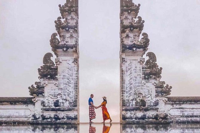 Bali Gate of Heaven Tour - Water Palace - Virgin Beach - The 5 a.m. start and the long ride east