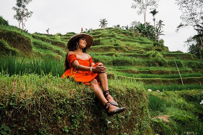 Bali Half Day Trip : All-Inclusive and Private Guided Tour - Tegenungan Waterfall: a one-hour stop by running water