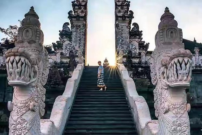 Bali Instagram Tour - All Inclusive - Tirta Gangga’s koi ponds and stepping stones
