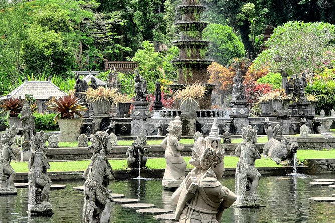 Bali Instagram Tour : Heaven Gate Tour - Tirta Gangga - Tukad Cepung Waterfalls - Who should choose this tour?
