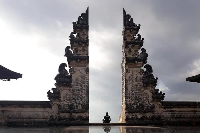 Bali Instagram Tour : Heaven Gate Tour - Tirta Gangga - Tukad Cepung Waterfalls - Tirta Gangga Water Garden in Amlapura