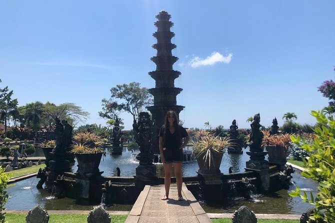 Bali : Instagrams Tour Lempuyang Temple, Tirta Gangga- Tukad Cepung , Tibumana Waterfall - Lempuyang Temple and the Gate of Heaven