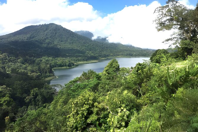 Bali Jungle Trekking in Beautiful Rainforest - Why Tamblingan makes a good escape from south Bali