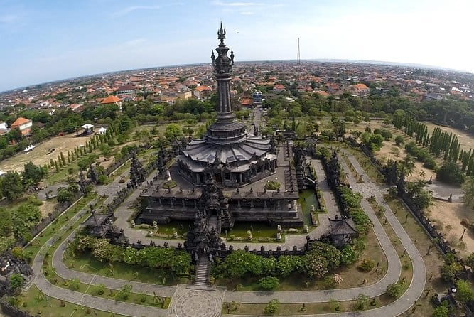 Bali Lempuyang Temple with Blue Lagoon Snorkeling - The eastern Bali water palace reference