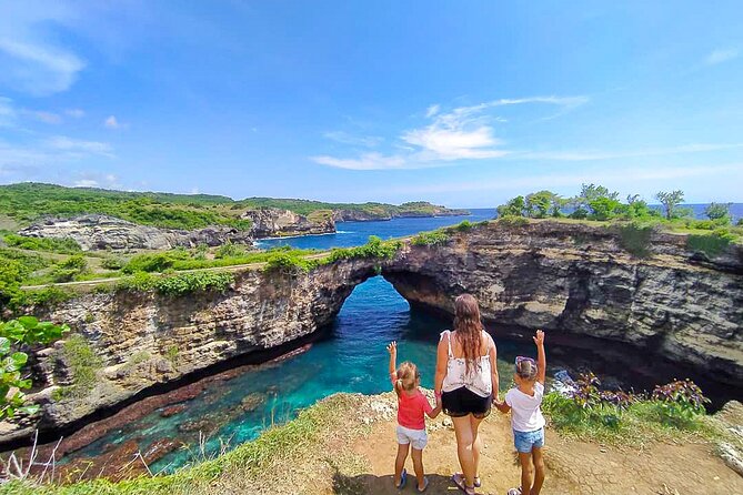Bali-Nusa Penida. West Part. Private car. All-inclusive - Kelingking Beach from Karang Dawa: the headline view