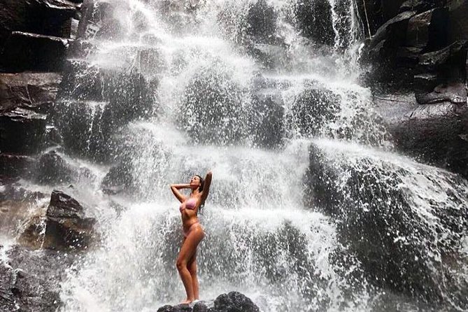 Bali: Pakerisan River Tubing Adventure with Rapids, Guide & Lunch - Tirta Geruh and the sacred side of the route