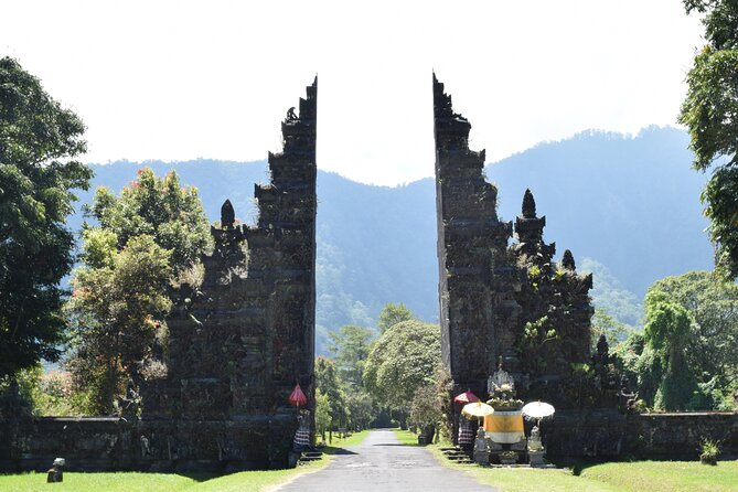 Bali Private Car Charter with English Speaking Driver - East Bali: water palaces, beaches, and Lempuyang