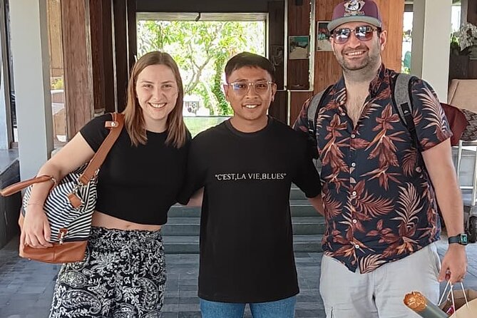 Bali Private Driver & Tour Guide - Airport pickup and multi-day transport