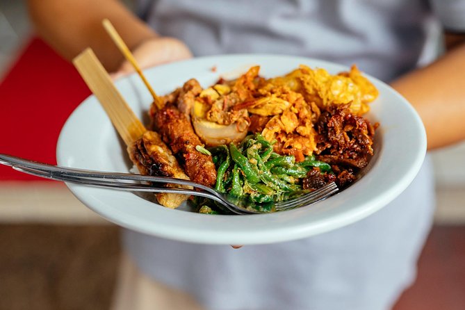 Bali Private Food Walking Tour With Locals: The 10 Tastings - Ten tastings, from savory classics to local snacks