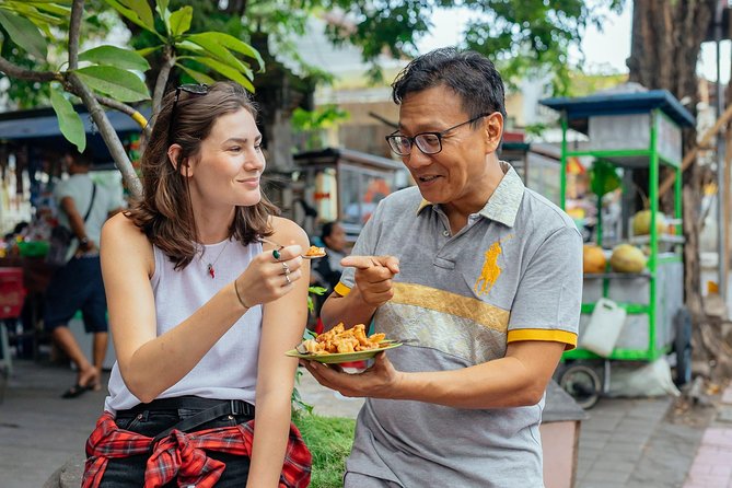 Bali Private Food Walking Tour With Locals: The 10 Tastings - Badung Market: the most revealing stop