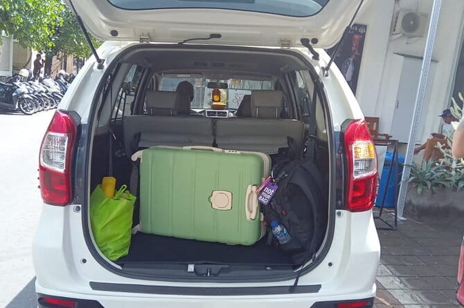 Bali Private Hotel Transfer Point To Point All Area - A simple arrival plan from Seminyak