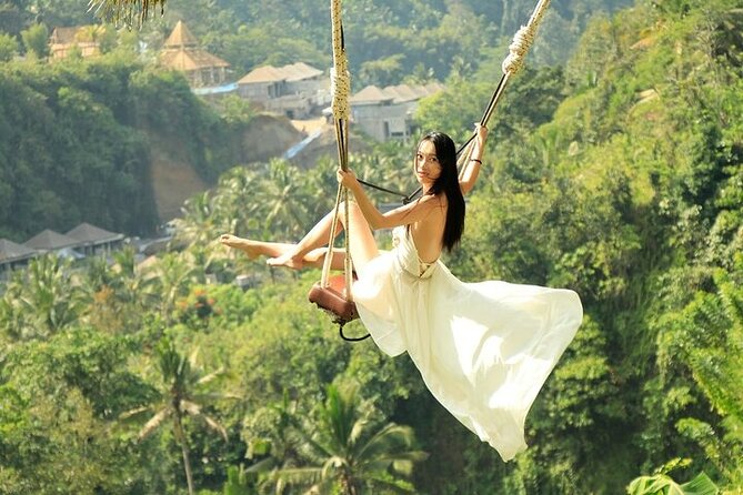 Bali Private Tour - Best of Ubud - All Inclusive - Tirta Empul Temple: water, worship, and respectful visits