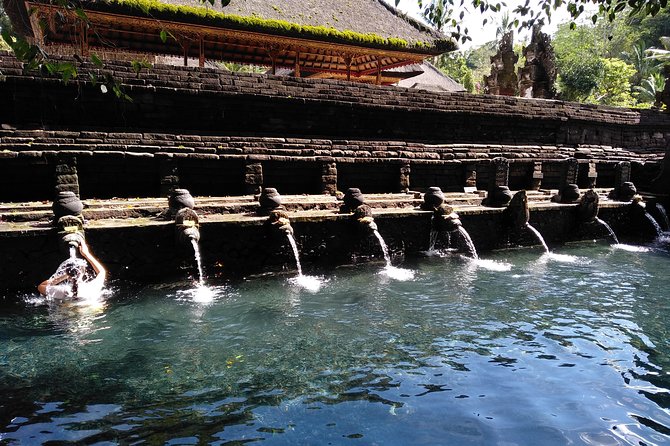Bali Purification Ritual - The closing prayer and a chance to take holy water