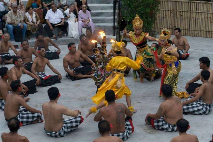 Bali: Tanah Lot Temple Sunset Kecak & Fire Dance Show Ticket - Choosing between show-only and temple packages