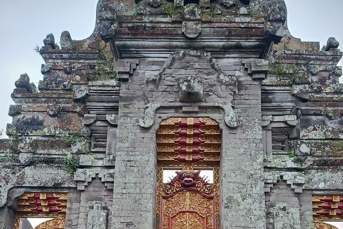 Bali Tanah Lot, Ulun Danu Beratan & Jatiluwih Rice Terrace - A private car and a guide who shapes the day