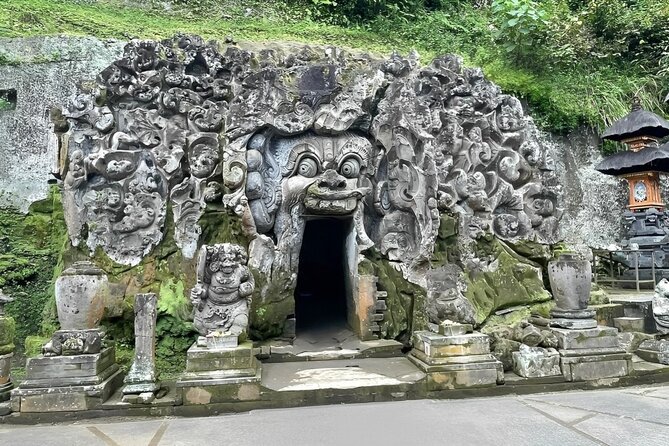 Bali Tour : Best Attractions in Ubud with Rice Terrace - Ubud Traditional Art Market: shopping with a purpose