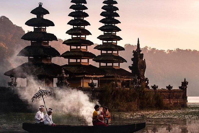 Bali Tour Customized With Local Guide - Uluwatu, a beach afternoon, and Kecak at sunset