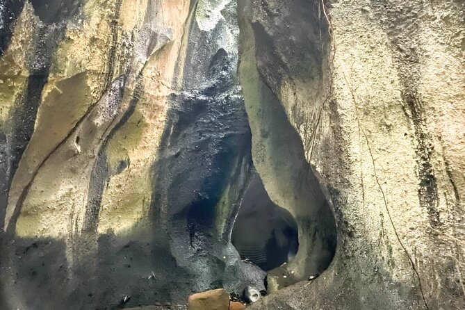 Bali Tour : Tegenungan - Tukad Cepung - Kanto Lampo - Tibumana Waterfall - Why a private car can be worth $25