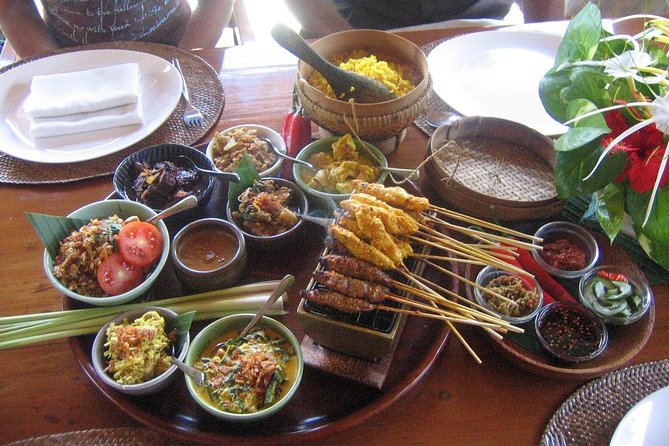 Bali Ubud Paon Cooking Class - The Instructors Keep the Cooking Friendly