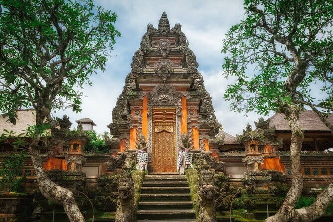 Bali: Ubud (Temple, Spring, Rice Terraces, & Waterfall) - Coffee, tea, and the jungle swing at Uma Pakel