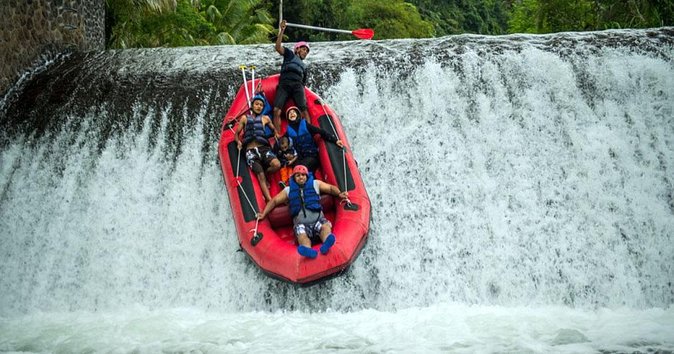 Bali White Water Rafting at Telaga Waja River - The guide team and the social atmosphere